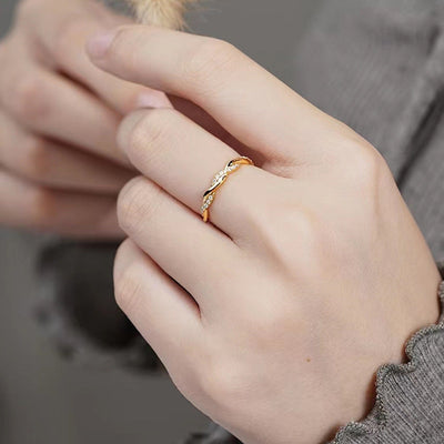Snoet Elegance Ring | Sammen mod Brystkræft (1+1 GRATIS)